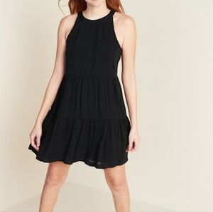 Old Navy Sleeveless Tiered Swing Dress Black